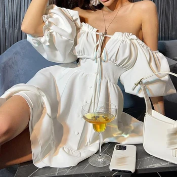 2023 אלגנטי המותניים כפתור קוקטייל שמלת מיני אופנה חלול עיצוב לפרוע המפלגה להתלבש ליידי סקסית V בצוואר שרוול קצר שמלה לבנה.