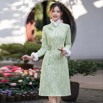 מתוק אלגנטי לנשים Cheongsam סתיו חורף תחרה קטיפה עיבוי Slim Fit צמר צווארון צ ' יפאו סינית מסורתית בציר שמלה