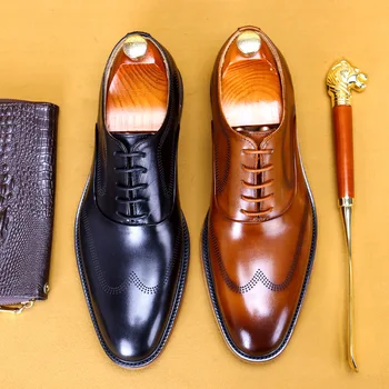 מותג יוקרה גברים עור אמיתי עסקי רשמי נעליים בעבודת יד עיצוב גברים הצביע תחרה מסיבת חתונה נעלי אוקספורד